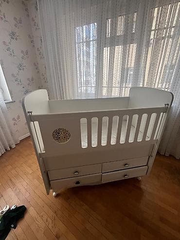 Oğlan və qız üçün, Dördbucaq, Beşik, Dəstsiz, Matras ilə, Yellənmə mexanizmsiz — 4