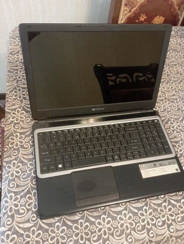 simsiz internet: Intel Celeron, 4 GB, 15.6 " — 2