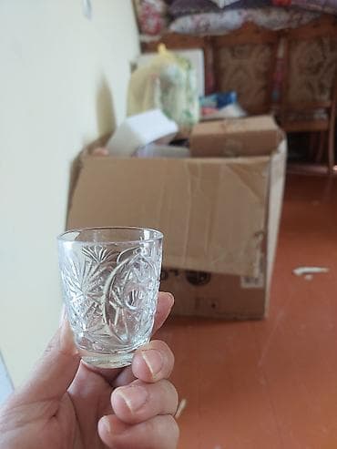 caynı serviz: Antik üslubda qab-qacaq dəsti axdarıram,tək də cütdə axdardığım var - — 6