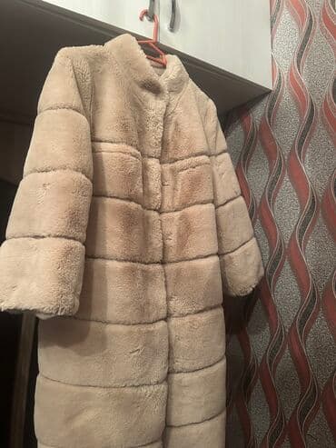 женские шубы из бобра: 100azn
Kürk palto
Banderas
250ə alınıb az geyinilib — 2