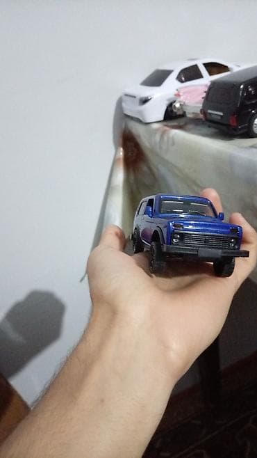 Kolleksiya üçün metal oyuncaqlar – off-road SUV model və digər — 1