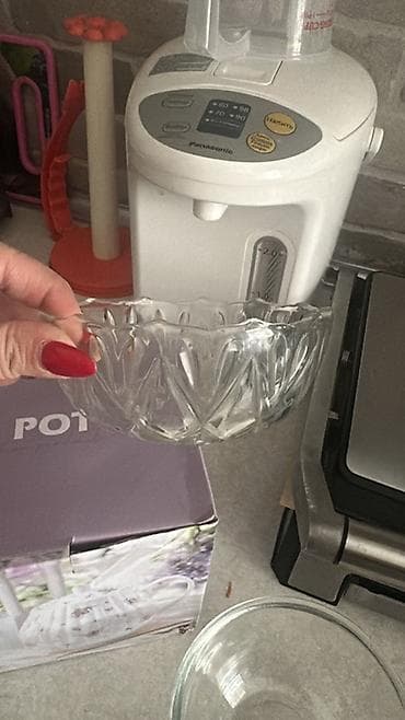 şuşə banka: Hamisi birlikde 20 manat Şüşə mətbəx qabları dəsti - Materiаl: qalın — 2