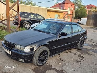 masin bmw: BMW 318: 1.8 l | 1993 il Sedan — 4