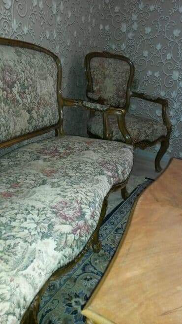 fırlanan stollar: İşlənmiş, Masa və oturacaqlar, Komod, Jurnal masası, Kredit yoxdur — 13