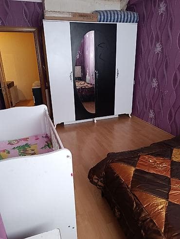 gence gulustan: Abseron gencler seherciyində 2 otagli orta temirli esyali menzil uzun — 2