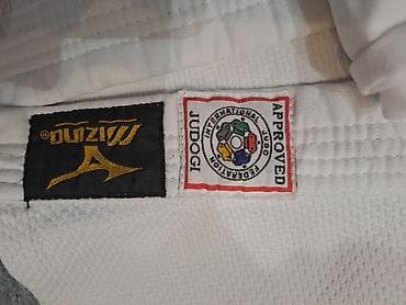 İdman çantaları: Cüdo paltarı.Cidoqi Yeni kimidir çox az işlenib. Ustunde yalniz goy — 3