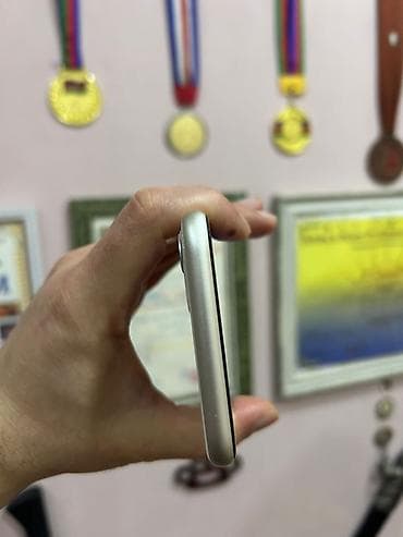 iphone 11 dubai: IPhone 11, 64 GB, Ağ, Face ID — 4