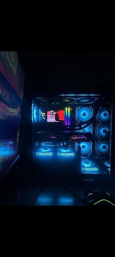 Masaüstü kompüterlər və komponentlər: RTX5070 Videokart: Msi Vanguard RTX5070 Processor: I7 14700K RAM — 4