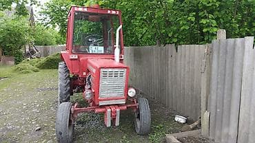 Traktor. 1981. mator bez nomer senedlir qaydasindadi. real aliciya