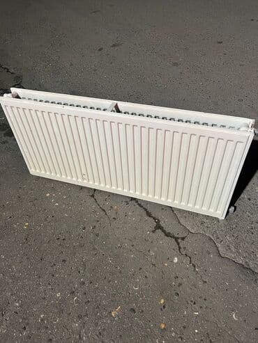 Pəncərələr: Panel radiator (su ilə işləyən mərkəzi isitmə üçün). Xüsusiyyətlər: - — 2