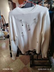 Dəstlər, kostyumlar: Zərif detalla qadın geyimləri dəsti - Qara trikotaj sviter: dairəvi — 4