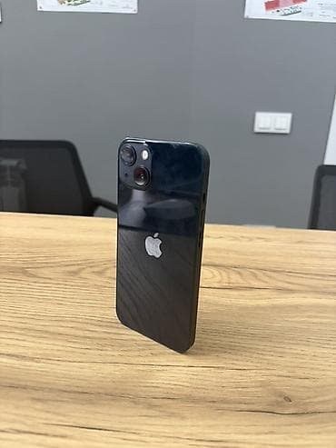 canon eos m: IPhone 13, 128 GB, Qara — 4