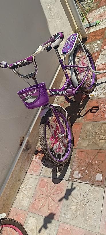 18 dyumlu velosiped: Uşaq velosipedləri – LADA SPORT Kids Xüsusiyyətlər: - 2 ədəd uşaq — 4
