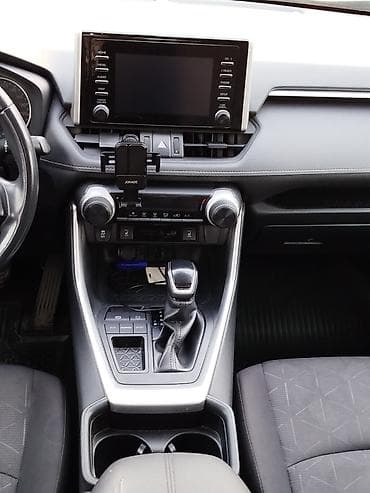 sprinter oturacaq: Toyota RAV4 salonu və paneli - Model: Toyota RAV4 (son nəsil interyer — 8