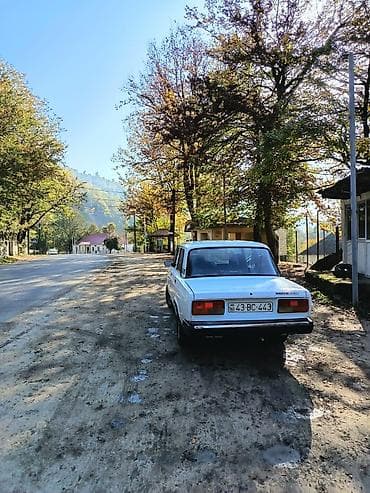 masin satiram: VAZ 2107, ağ rəng, sedan kuzov.
maşın lerik rayonundadı — 2