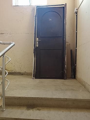 plasdik qaplar: Metal giriş qapısı və taxta iç qapı – komplekt hissələr ilə Məhsul — 1