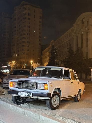 ij diskləri: VAZ 2107, ağ rəng, 4 qapılı sedan. İll 2005 Texniki xüsusiyyətlər və — 6