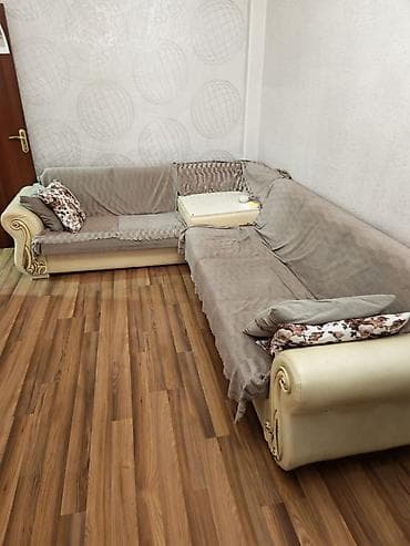 Künc divan dəsti - L formalı, iki hissədən ibarət geniş künc divan -