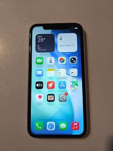 apple m1: IPhone 11, 64 GB, Qara, Face ID — 1
