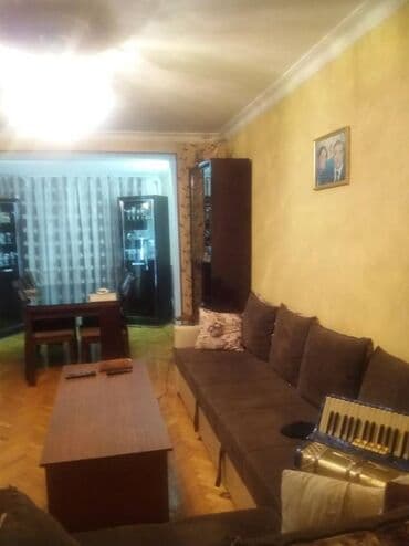 yeni guneslide 5 otaqli evlerin qiymeti: Bakı, 4 otaqlı, Köhnə tikili, m. Gənclik, 105 kv. m — 4