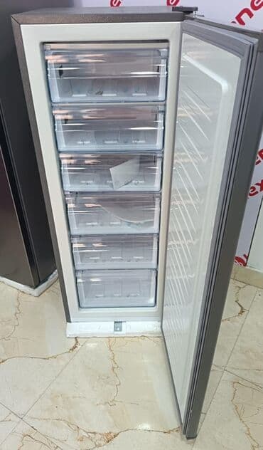 Upright dondurucu – Silver markalı, gümüş rəngli korpus