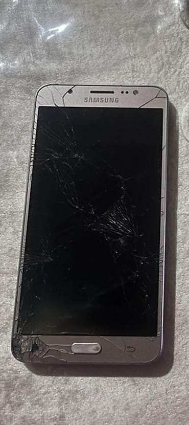 Samsung Galaxy A22, < 2 GB Memory Capacity, rəng - Ağ, Qırıq