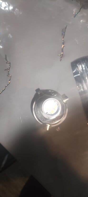 stol üstü lampa: 1 cut h4 led lampa lupalı 3 girişlidir — 2