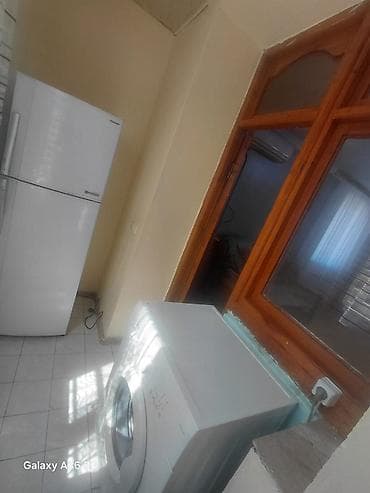 evler bineqedide: Bileceride avtovağzal metrosuna yaxin 5/1 mertebesinde 2 otaqli ev 500 — 8
