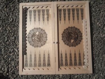 nerd taxta sekilleri: Taxta qapaqlı, ikiüzlü şahmat və nərd (backgammon) lövhəsi. - — 3