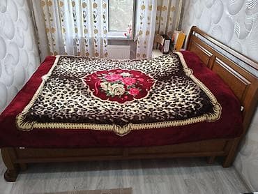 продам матрас бу: Б/у, Двуспальная кровать, Без подьемного механизма, С матрасом, Без выдвижных ящиков — 1