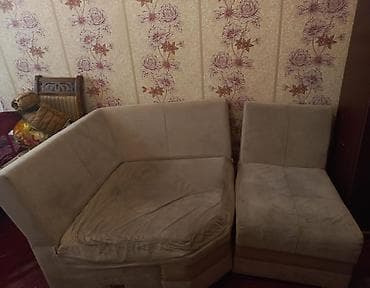 stol stul iwlenmiw: Divan 25 azn Qirigi sökuyu yoxdur. Tecili evden cixmalidir. Unvan — 1
