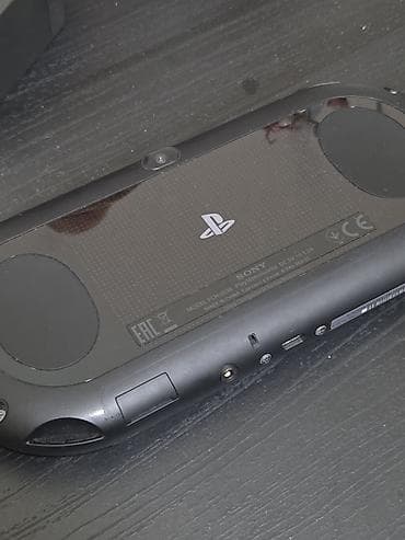 Xbox Series X: Sony PlayStation Vita (PS Vita) əl konsolu - Model: PCH-2016 (Slim — 4