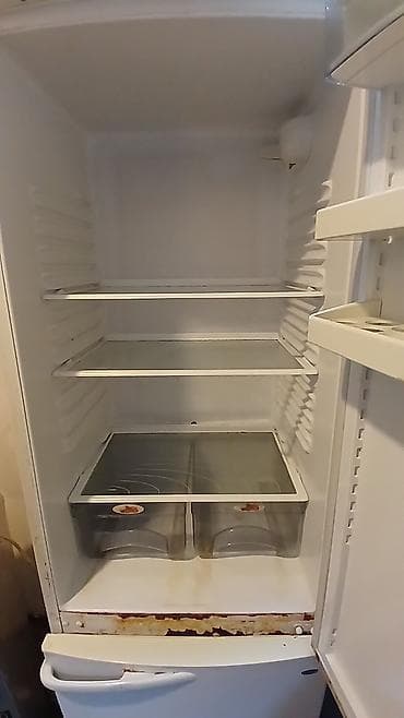hoffman mikrodalgali soba: Ikili qapılı soyuducu - Rəng: ag olculeri 195 x60x60 - Üst hissə – — 2