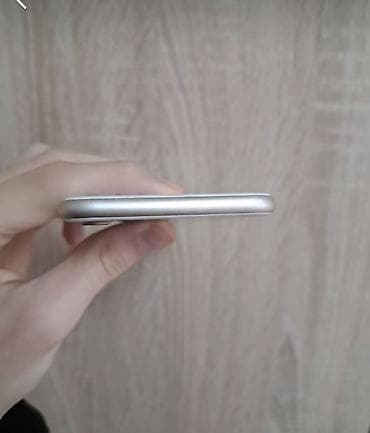 iphone 7 platasi: IPhone 7, 32 GB, Matte Gold, Barmaq izi — 6