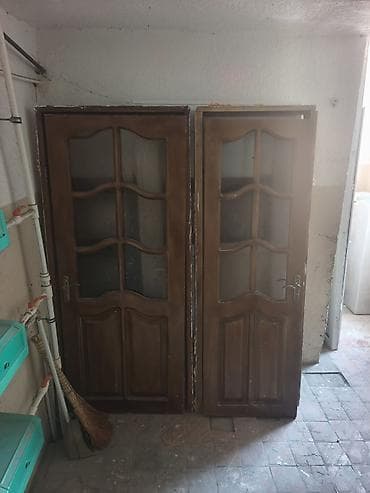 otağ qapısı: Sağlam qapilardi.evi təmir edib dəyişirəm qapiları təcili satılır.3 — 4