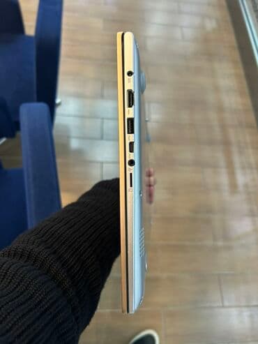 islenmis notebook: ASUS VivoBook 15 K513 noutbuku Prosessor (CPU) Mümkün variantlar:• — 4