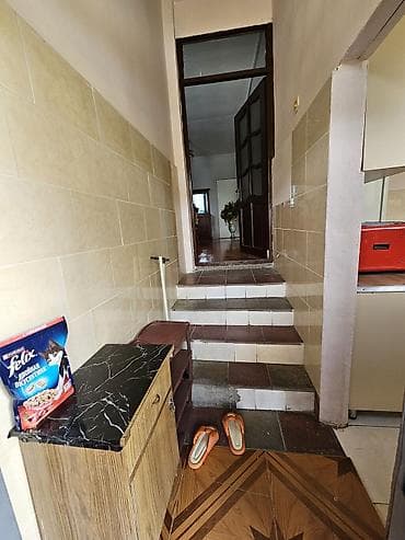 Квартиры: Kirayə üçün 4 otaqlı mənzil Planlama və sahələr: - 3 ayrı yataq otağı — 2