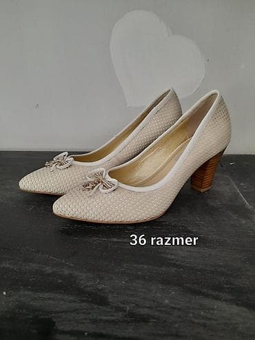 sari batinka: Yeni — 4