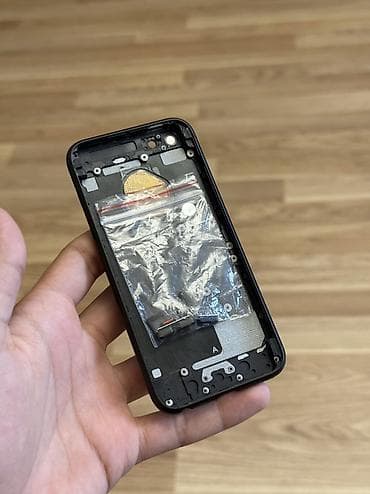 IPhone 5 korpusu ideal vəzyətdədir təmiz korpusdu bütün detalları var — 2