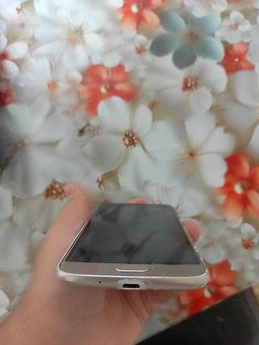 samsung galaxy 5: Samsung rəng - Qızılı, İki sim kartlı — 1