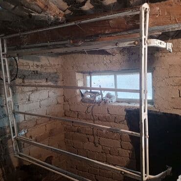 Salam zavadusqoy maşın baqajıdir istəyən olasa asaqi yeride var