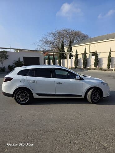 byd satış: Renault Megane: 1.5 l | 2010 il 444000 km Universal — 3