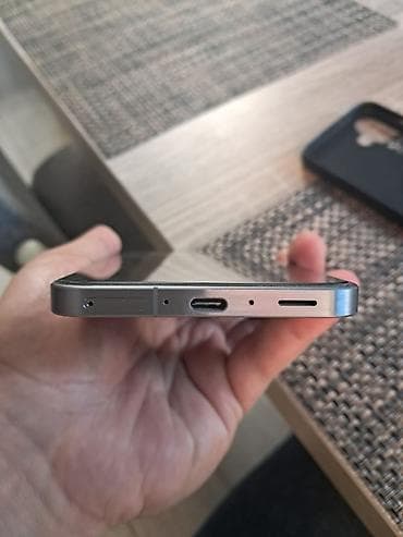 samsung note 2: Samsung Galaxy A56 5G, 256 GB, rəng - Boz, Barmaq izi, Face ID — 3