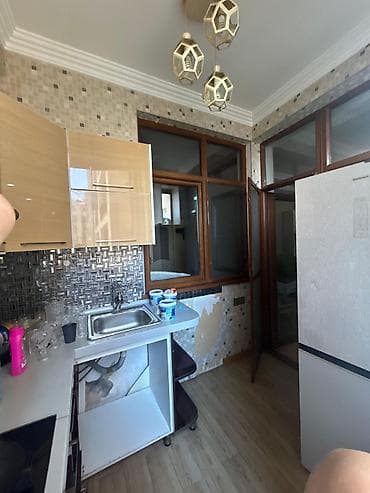 qız ucun dolab: 14/9 mertebesi. Evde her esya var. Tam temirli. Iki oraq. Evde qalan — 1