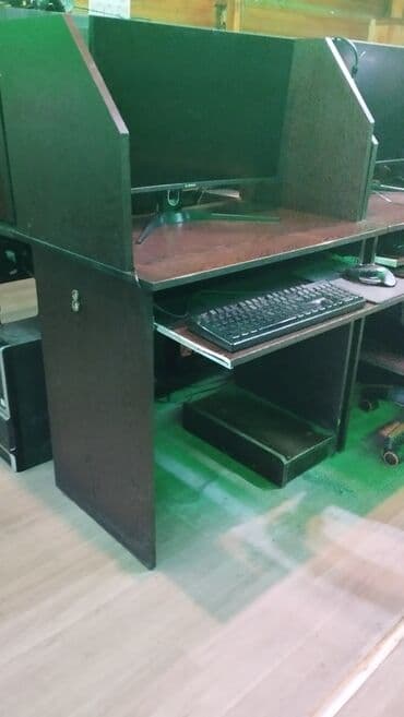 круглый стол трансформер: Kompüter masası, İşlənmiş, Açılan, Laminat, Kvadrat masa — 3