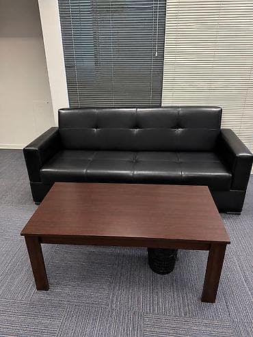 Digər ofis mebeli: 🛋️ Az istifadə olunmuş 3 nəfərlik ofis divanı satılır. ✔️ Möhkəm və — 1