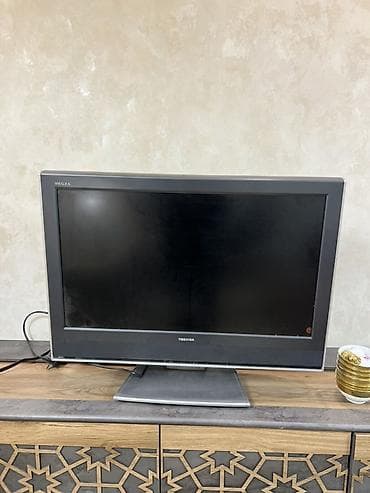 Техника и электроника: Телевизор Toshiba LCD 32" — 1