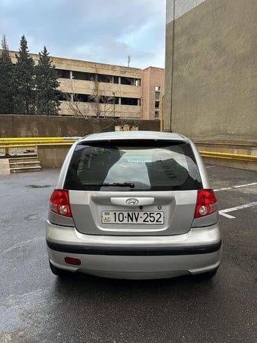 диски на 15 на ниву: Hyundai Getz, gümüşü rəng Texniki xüsusiyyətlər: - Yanacaq növü — 5