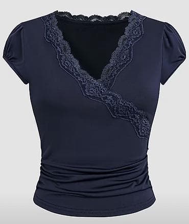 usta geyimi: V-yaxa dantelli qısa qollu t shirt 🏷10 azn ✅M ölçü ✅İstifadə — 1