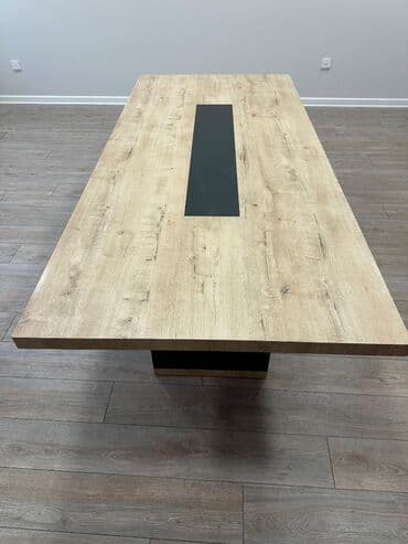 Ofis dəst mebeli: Ofis mebel dəsti – Mudur masasi, toplanti masasi, uzun tumbalı şkaf və — 1